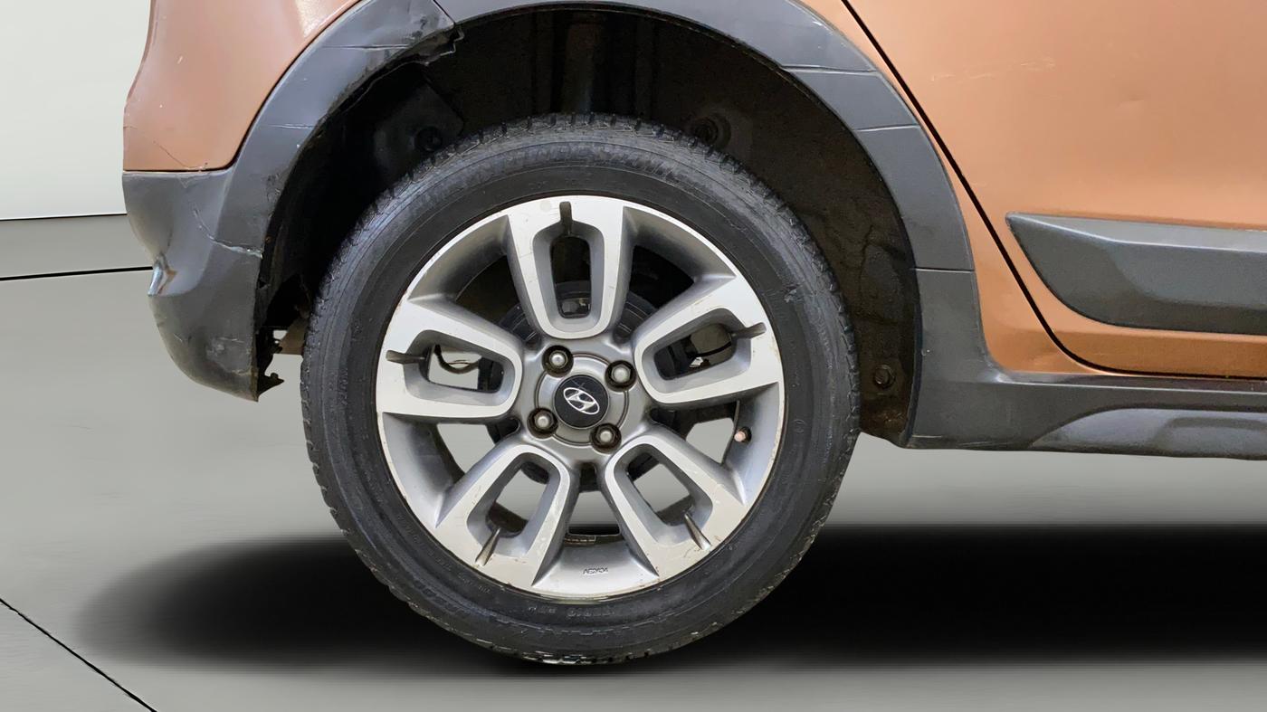 2016 Hyundai i20 Active 1.2 S, Petrol, Manual, 74,147 km, Right Rear Wheel