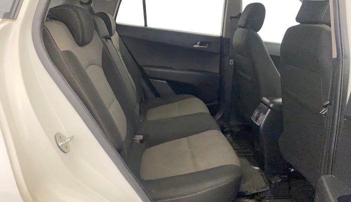 2016 Hyundai Creta SX PLUS 1.6 PETROL, Petrol, Manual, 90,325 km, Right Side Rear Door Cabin