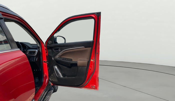 2022 Maruti BREZZA ZXI + SMART HYBRID DUAL TONE, Petrol, Manual, 28,115 km, RHS Front Door