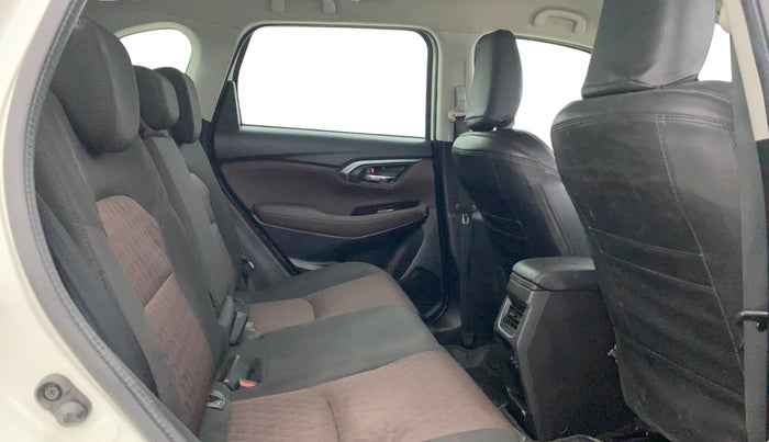 2022 Maruti Grand Vitara ZETA SMART HYBRID, Petrol, Manual, 55,993 km, Right Side Rear Door Cabin