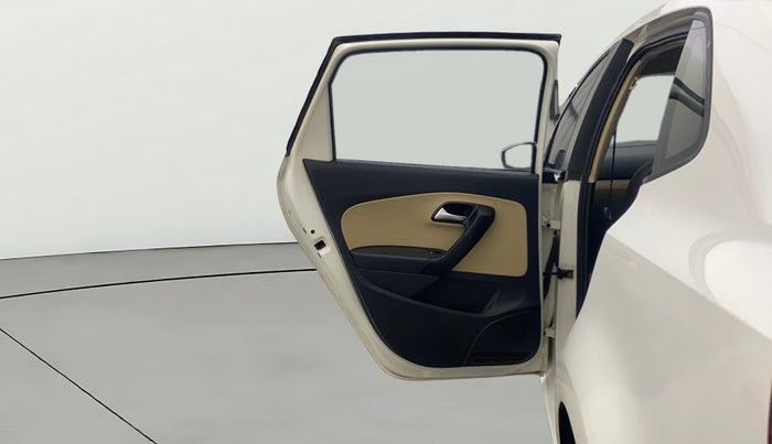 2016 Volkswagen Ameo HIGHLINE PLUS 1.5L 16 ALLOY, Diesel, Manual, 1,25,903 km, LHS Rear Door