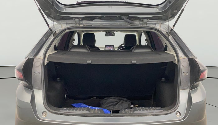 2024 Tata ALTROZ XM PLUS SUNROOF, Petrol, Manual, 13,766 km, Boot Open Zoomed View