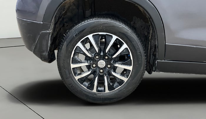 2022 Maruti Vitara Brezza LXI, Petrol, Manual, 20,317 km, Right Rear Wheel