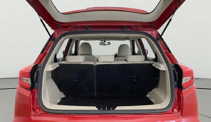 2019 Mahindra XUV300 W8 (O) 1.2 PETROL, Petrol, Manual, 64,322 km, Boot Open Zoomed View