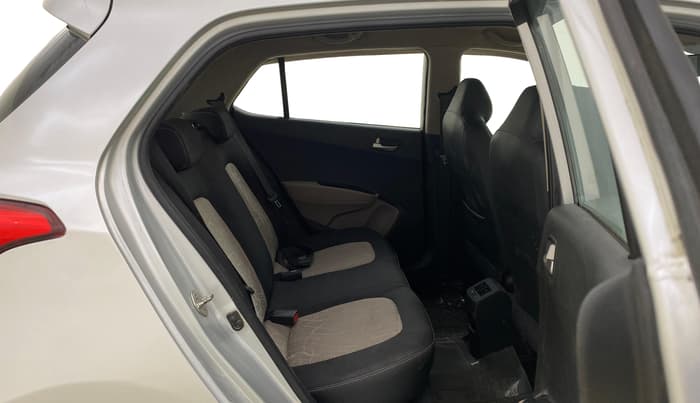 2013 Hyundai Grand i10 ASTA 1.2 KAPPA VTVT, Petrol, Manual, 69,695 km, Right Side Rear Door Cabin