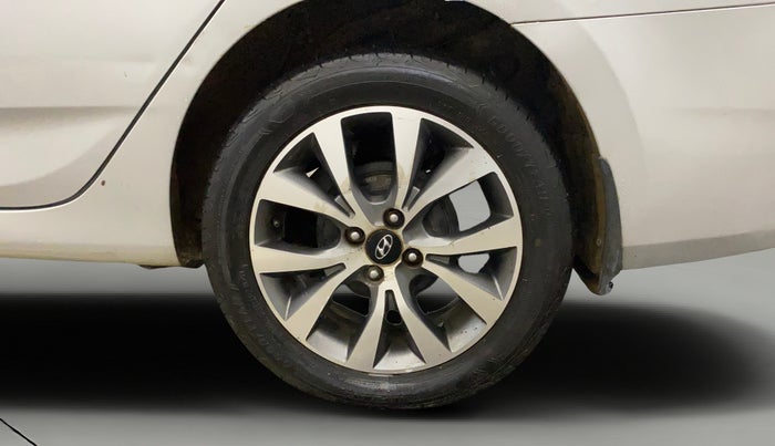 2015 Hyundai Verna FLUIDIC 4S 1.6 VTVT SX, Petrol, Manual, 68,525 km, Left Rear Wheel