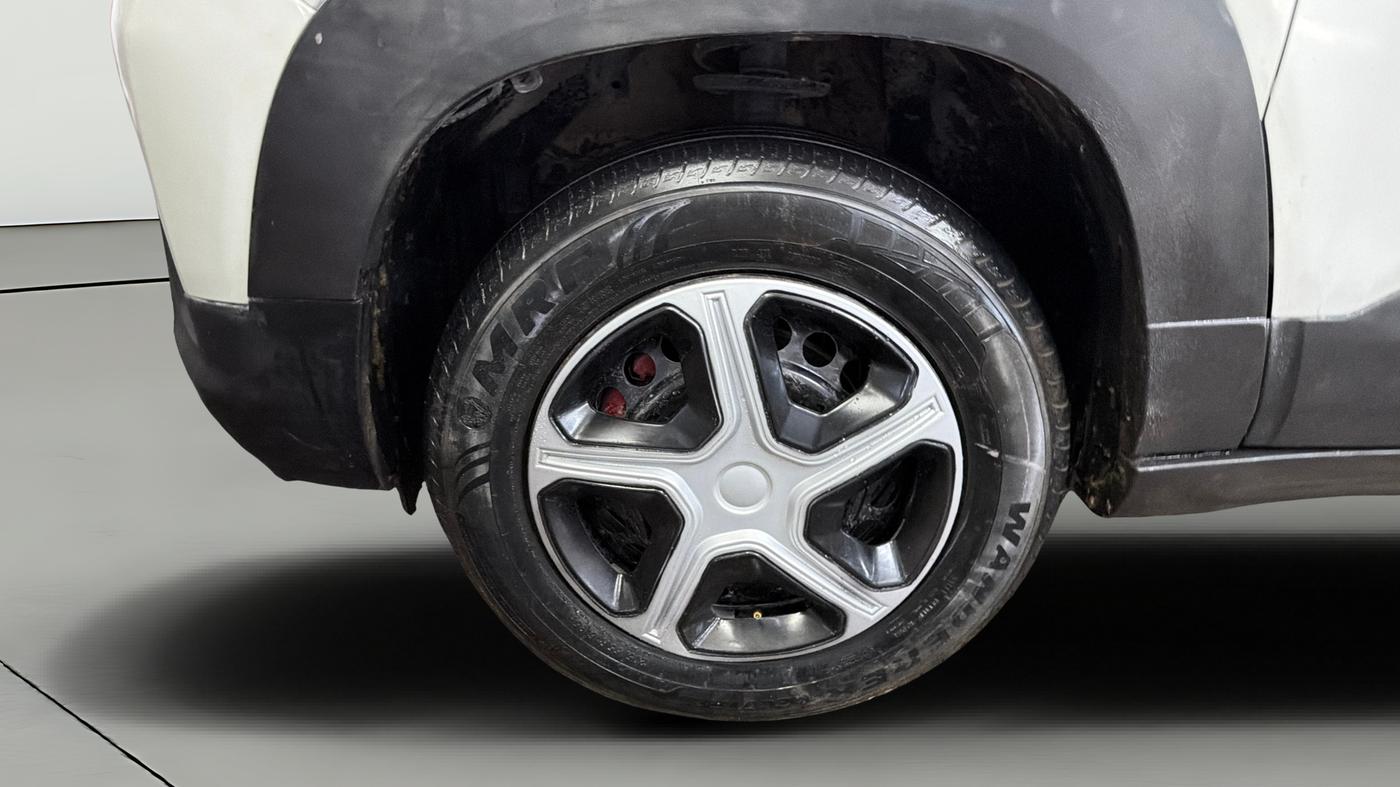 2023 Maruti BREZZA LXI SMART HYBRID, Petrol, Manual, 41,844 km, Left Front Wheel