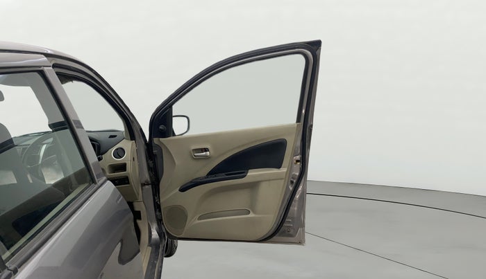 2014 Maruti Celerio VXI CNG, CNG, Manual, 1,33,422 km, RHS Front Door