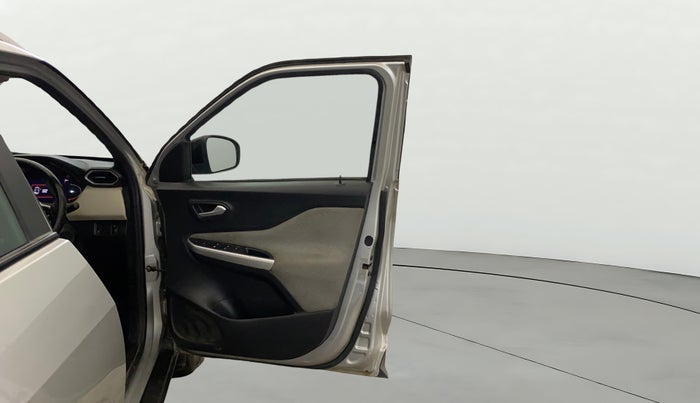 2023 Nissan MAGNITE XV MT, Petrol, Manual, 29,269 km, RHS Front Door