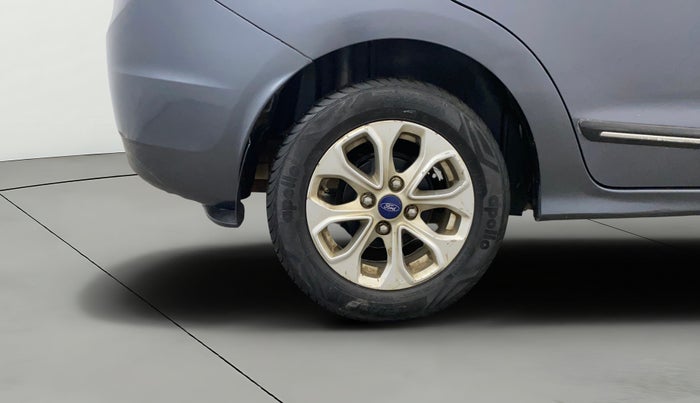 2017 Ford Figo Aspire TITANIUM1.5 DIESEL, Diesel, Manual, 1,12,622 km, Right Rear Wheel