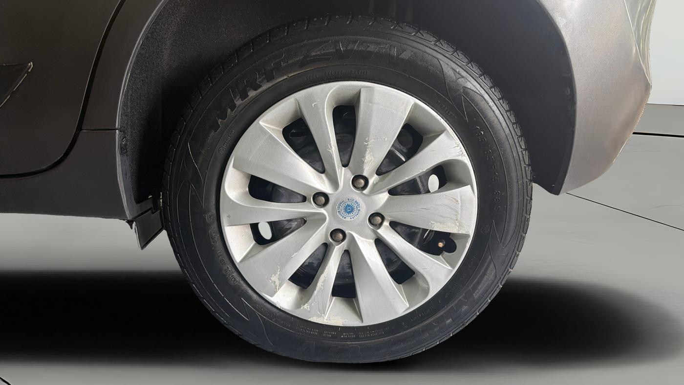 2017 Maruti Baleno DELTA PETROL 1.2, Petrol, Manual, 50,894 km, Left Rear Wheel
