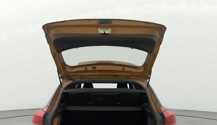 2016 Hyundai i20 Active 1.2 S, Petrol, Manual, 1,00,921 km, Boot Door Open