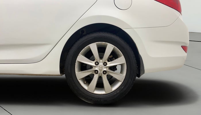 2013 Hyundai Verna FLUIDIC 1.6 VTVT SX, Petrol, Manual, 71,915 km, Left Rear Wheel