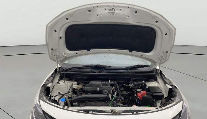 2025 Maruti Baleno SIGMA PETROL 1.2, Petrol, Manual, 5,579 km, Open Bonet