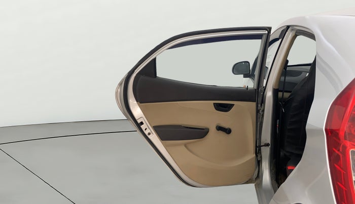 2016 Hyundai Eon ERA PLUS (O), Petrol, Manual, 1,36,045 km, LHS Rear Door