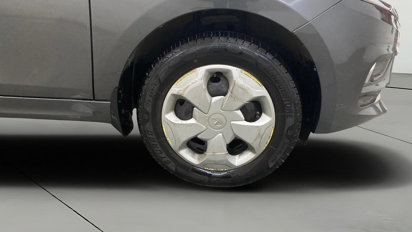 2022 Tata TIGOR XZ CNG, CNG, Manual, 66,934 km, Right Front Wheel
