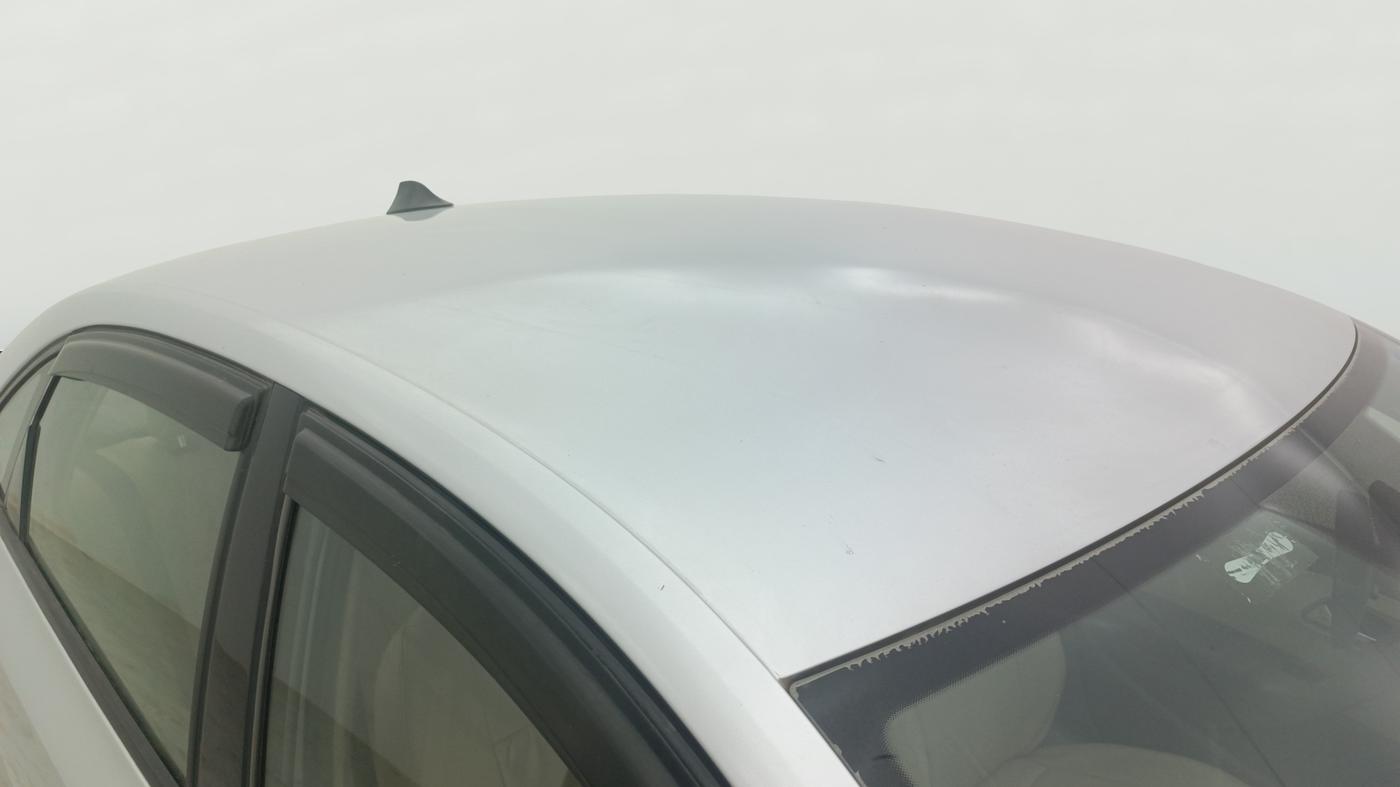 2013 Skoda Rapid AMBITION 1.6 MPI MT, Petrol, Manual, 34,801 km, Roof