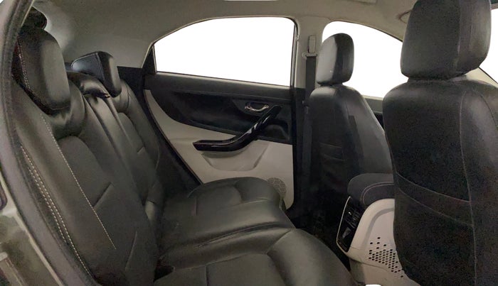 2023 Tata NEXON XZA PLUS DIESEL, Diesel, Automatic, 31,990 km, Right Side Rear Door Cabin