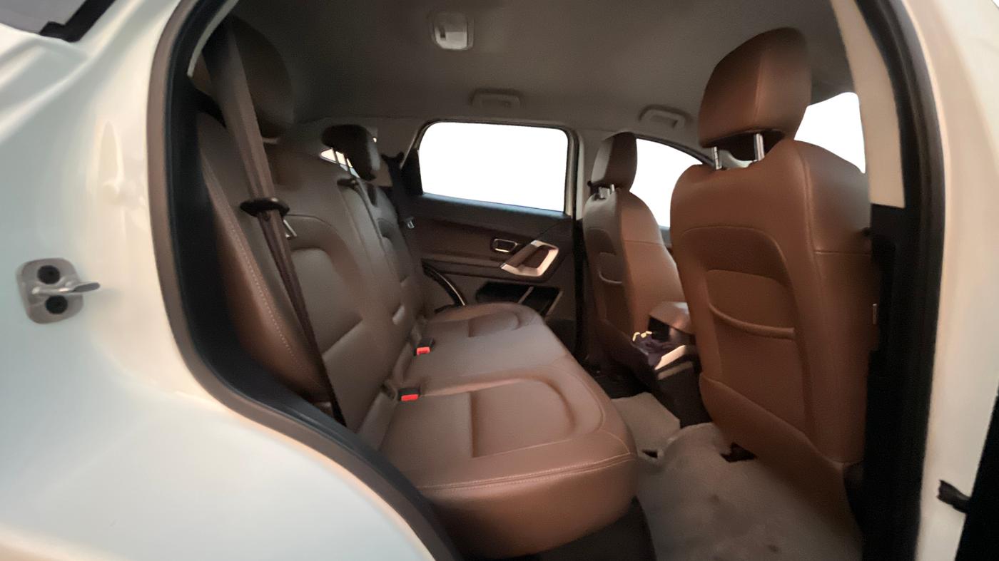 2019 Tata Harrier XZ 2.0L, Diesel, Manual, 53,881 km, Right Side Rear Door Cabin
