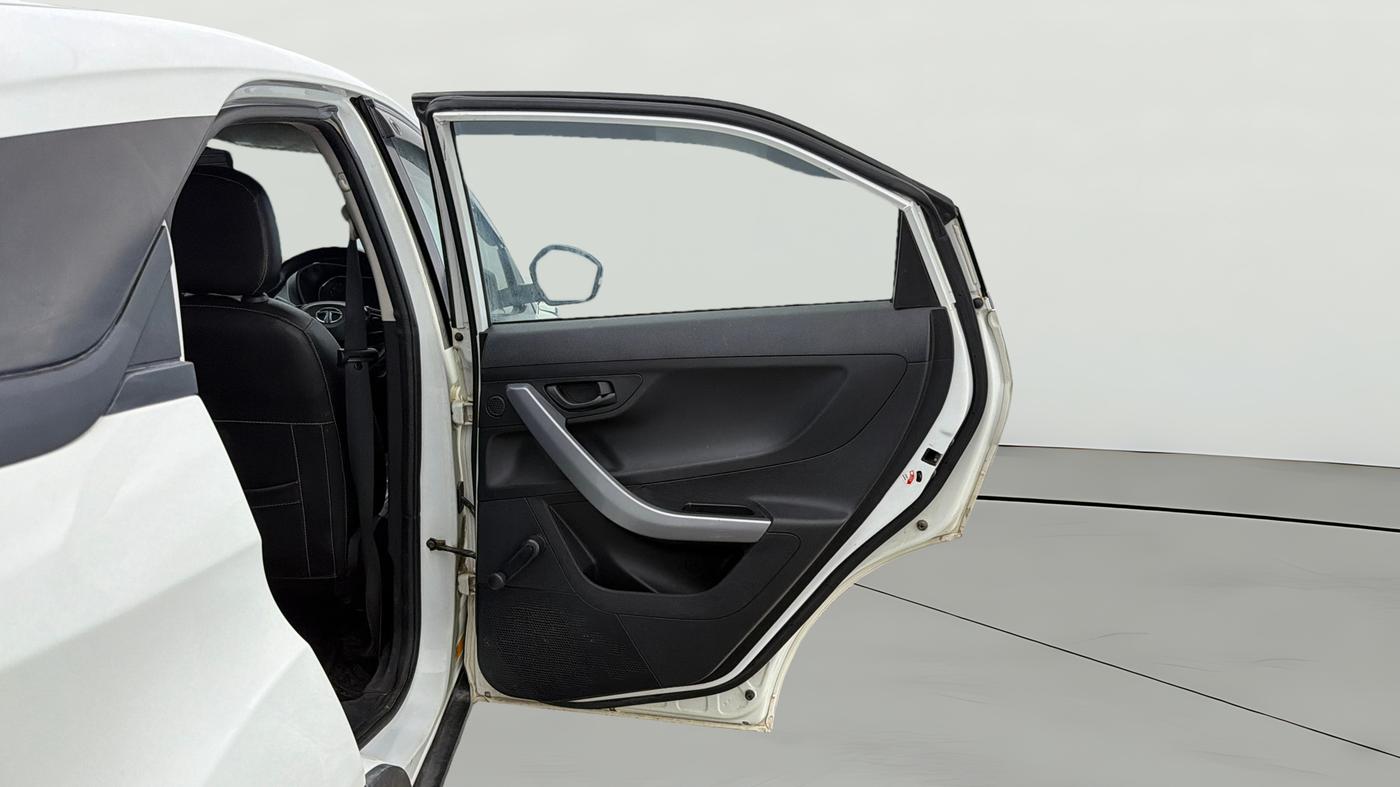 2023 Tata NEXON XE PETROL, Petrol, Manual, 25,429 km, RHS Rear Door