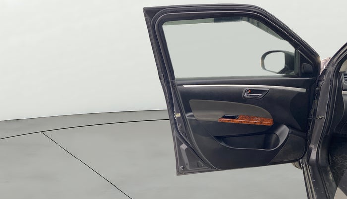 2017 Maruti Swift ZXI, Petrol, Manual, 59,813 km, LHS Front Door