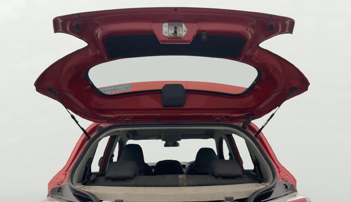 2017 Mahindra KUV 100 NXT K8 D 6 STR, Diesel, Manual, 84,353 km, Boot Door Open