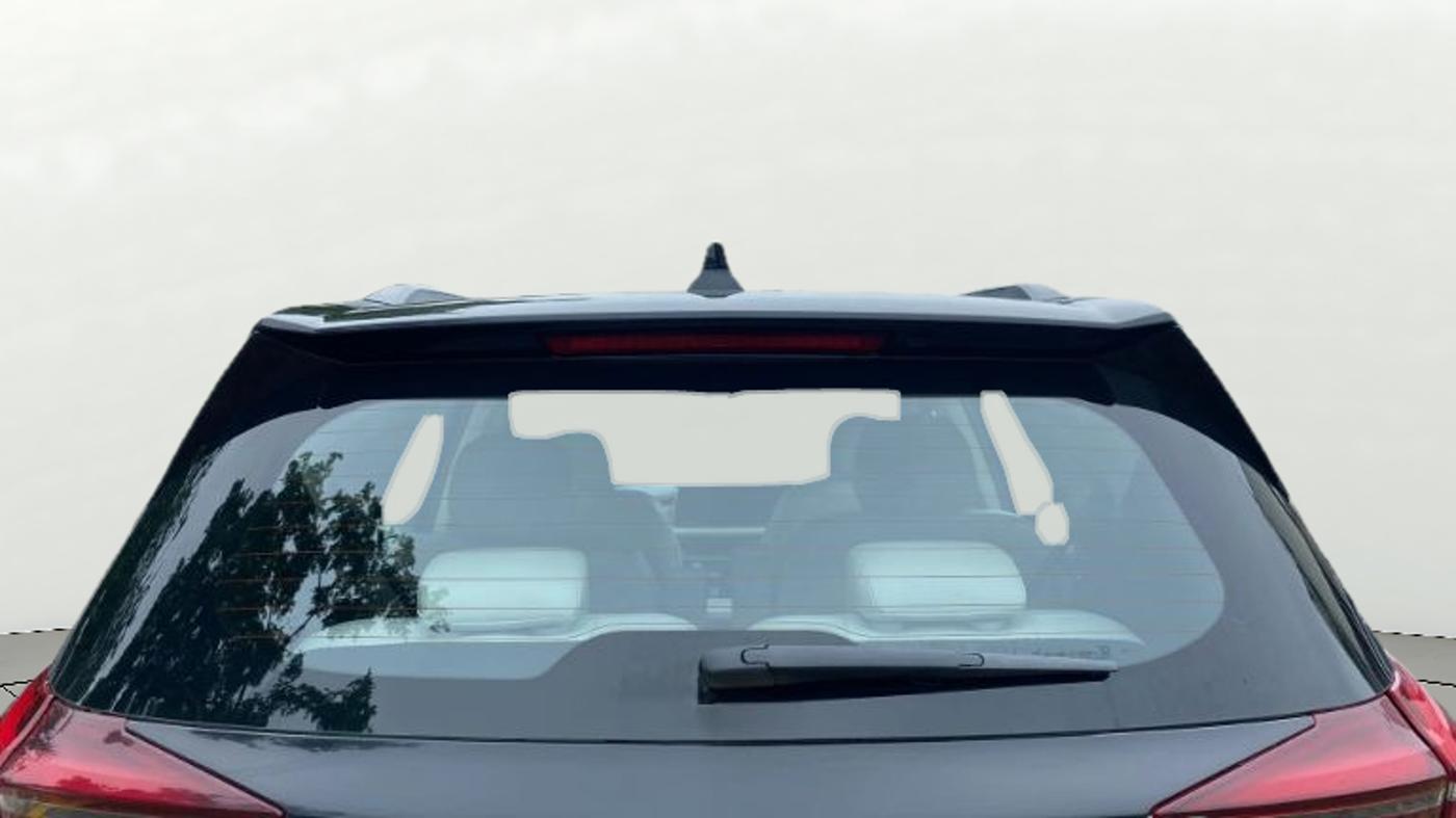 2024 Mahindra XUV700 AX 7 Luxury Pack Petrol AT 6 STR, Petrol, Automatic, 27,909 km, Rear Windshield