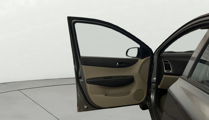 2013 Hyundai i20 MAGNA (O) 1.2, Petrol, Manual, 49,620 km, LHS Front Door