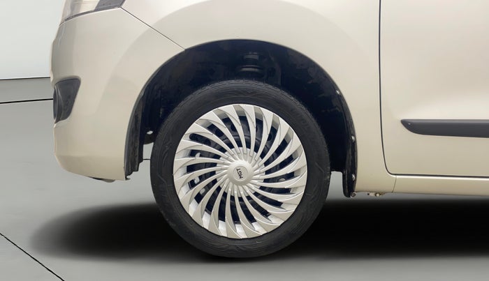 2015 Maruti Wagon R 1.0 VXI, Petrol, Manual, 1,11,800 km, Left Front Wheel