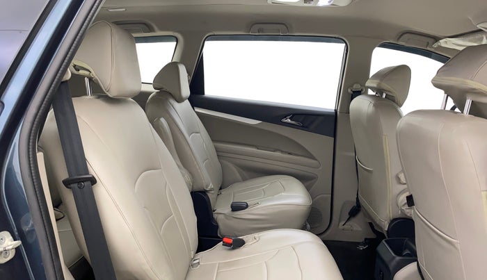 2021 Mahindra MARAZZO M 6 + 7 STR, Diesel, Manual, 15,831 km, Right Side Rear Door Cabin