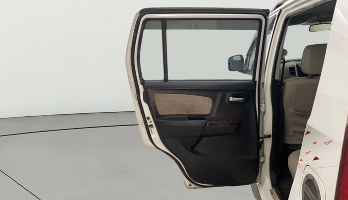 2016 Maruti Wagon R 1.0 VXI (O) AMT, CNG, Automatic, 99,735 km, LHS Rear Door