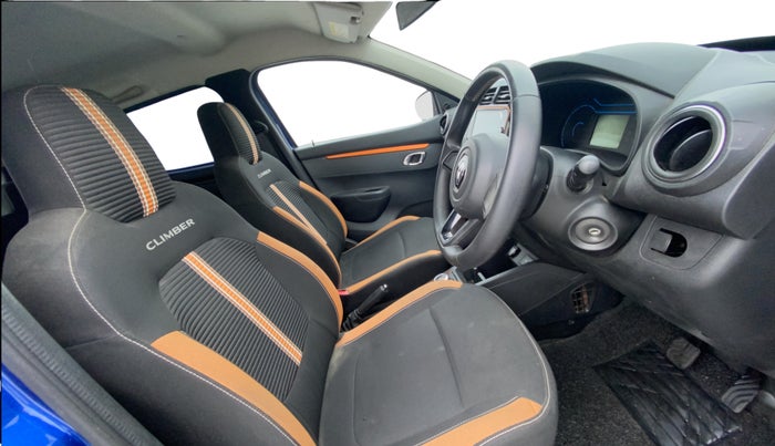 2021 Renault Kwid CLIMBER 1.0 AMT (O), Petrol, Automatic, 42,723 km, Right Side Front Door Cabin