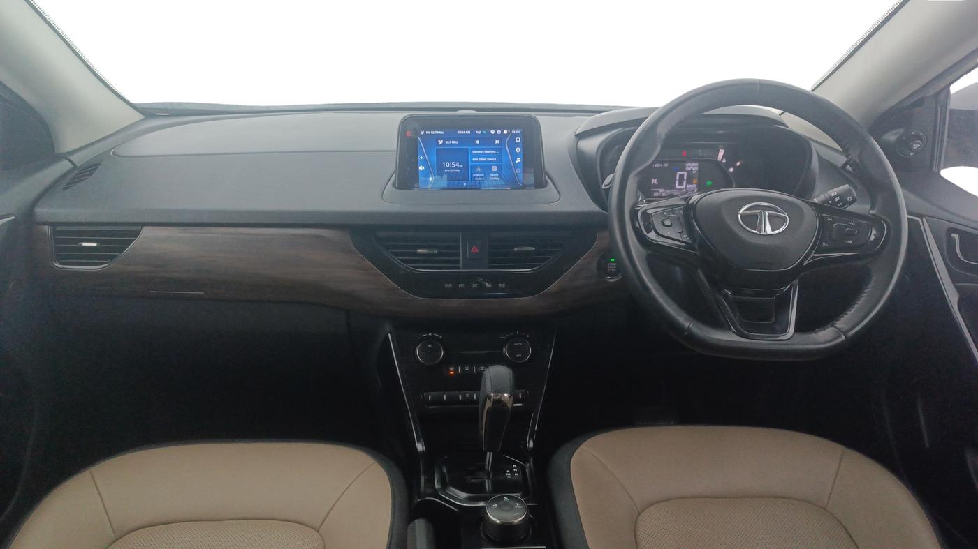 2022 Tata NEXON XZA PLUS (PREMIUM) KAZIRANGA PETROL, Petrol, Automatic, 29,118 km, Dashboard