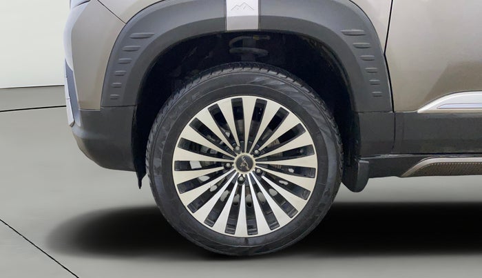 2024 Maruti BREZZA ZXI S-CNG, CNG, Manual, 18,622 km, Left Front Wheel