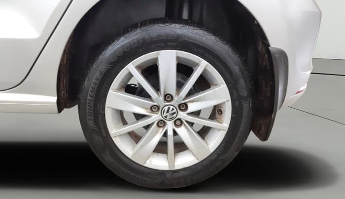 2015 Volkswagen Polo HIGHLINE1.2L, Petrol, Manual, 61,171 km, Left Rear Wheel