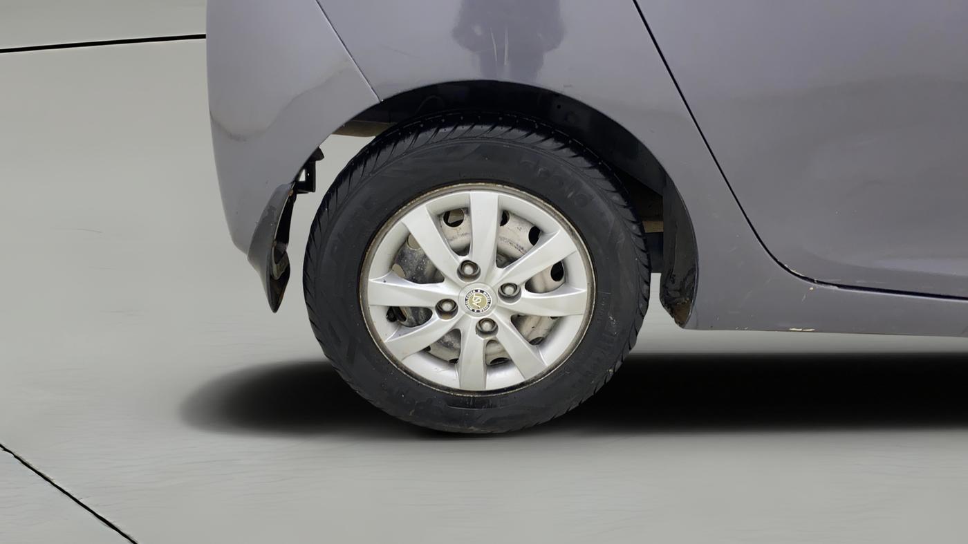 2017 Hyundai Eon ERA +, Petrol, Manual, 43,341 km, Right Rear Wheel