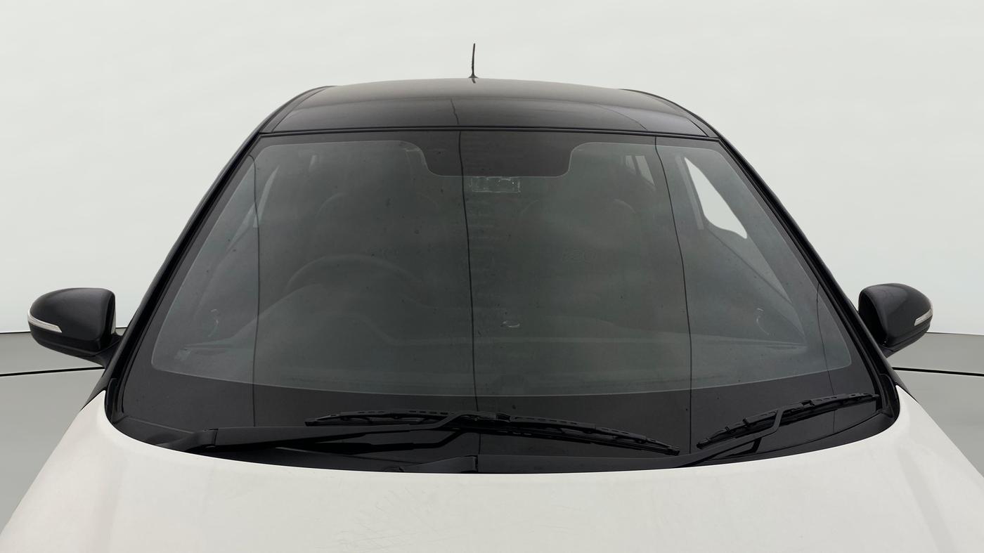 2020 Hyundai Elite i20 SPORTZ PLUS 1.2 DUAL TONE, Petrol, Manual, 23,522 km, Front Windshield