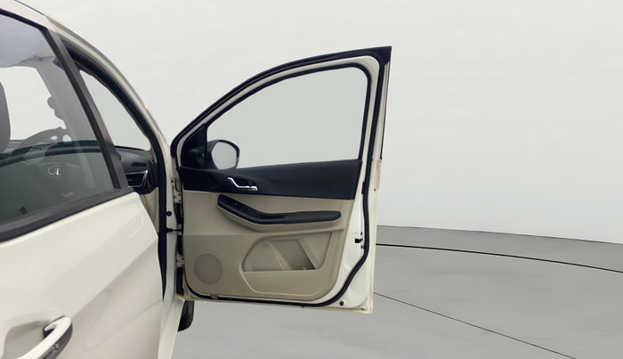 2022 Tata Tiago XZA PLUS PETROL, Petrol, Automatic, 64,454 km, RHS Front Door