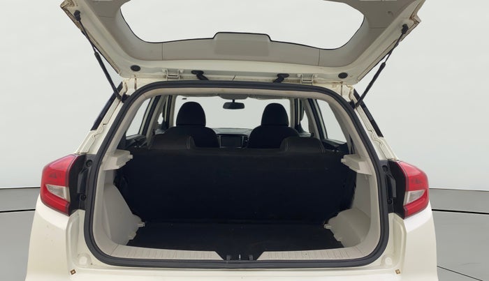 2023 Mahindra XUV300 W4 1.2 PETROL, Petrol, Manual, 14,651 km, Boot Open Zoomed View