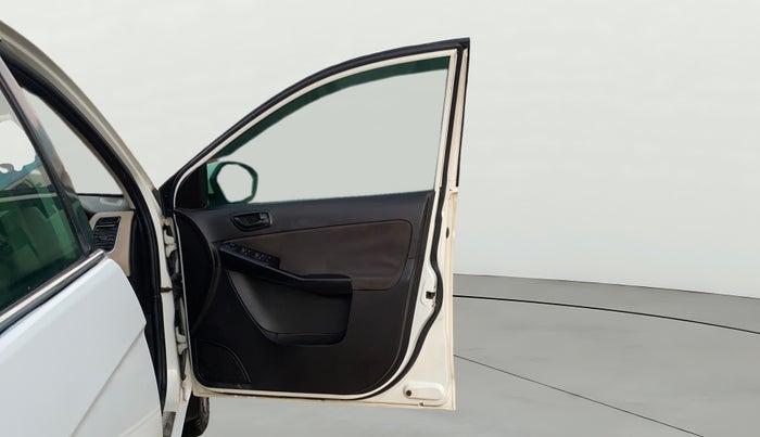 2016 Tata Zest XMS PETROL, Petrol, Manual, 49,072 km, RHS Front Door