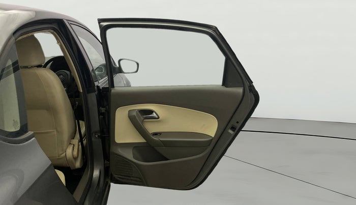 2014 Volkswagen Vento HIGHLINE DIESEL 1.6, Diesel, Manual, 80,634 km, RHS Rear Door