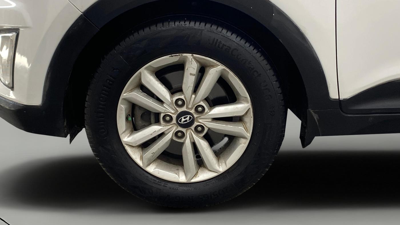 2015 Hyundai Creta SX PLUS 1.6 PETROL, Petrol, Manual, 1,06,922 km, Left Front Wheel