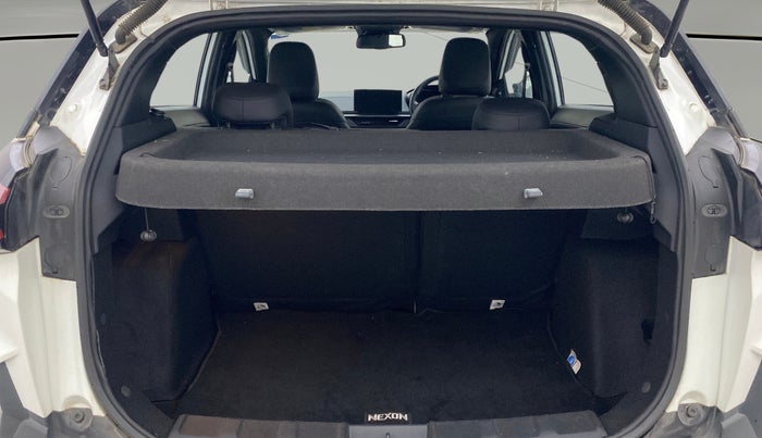 2024 Tata NEXON FEARLESS + SUNROOF DCA DUAL TONE 1.2 PETROL, Petrol, Automatic, 12,643 km, Boot Open Zoomed View
