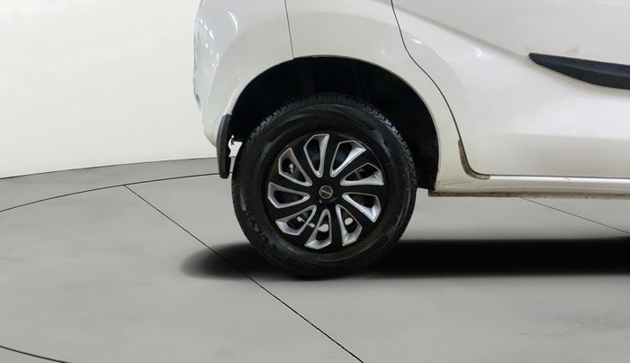 2016 Datsun Redi Go T (O), Petrol, Manual, 37,856 km, Right Rear Wheel