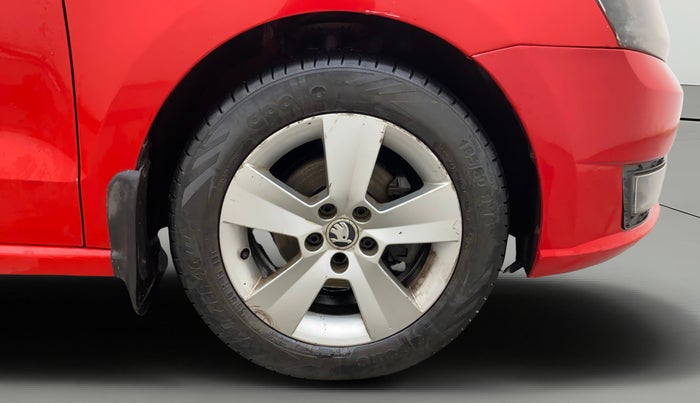 2017 Skoda Rapid 1.5 TDI CR ACTIVE, Diesel, Manual, 1,56,987 km, Right Front Wheel