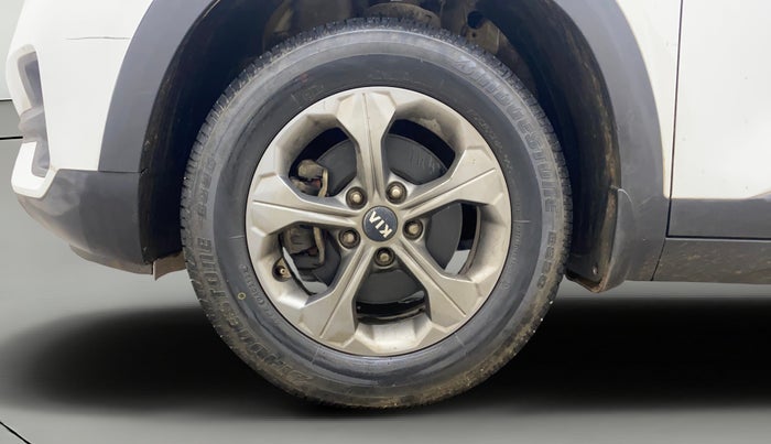 2020 KIA SELTOS HTK PLUS 1.5, Petrol, Manual, 87,711 km, Left Front Wheel