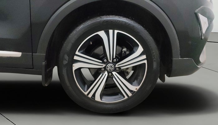 2022 MG ASTOR SHARP 1.5 MT, Petrol, Manual, 6,255 km, Right Front Wheel