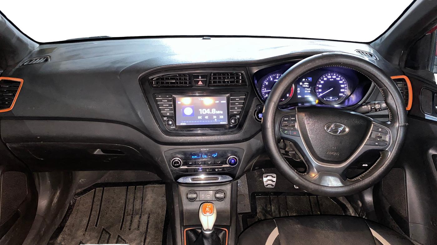 2017 Hyundai i20 Active 1.2 SX, Petrol, Manual, 51,831 km, Dashboard