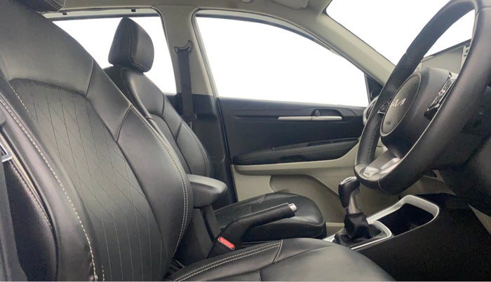 2022 KIA SONET HTX 1.0 IMT, Petrol, Manual, 41,709 km, Right Side Front Door Cabin