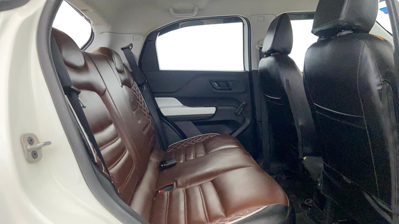 2024 Tata PUNCH Pure (O) , Petrol, Manual, 16,192 km, Right Side Rear Door Cabin